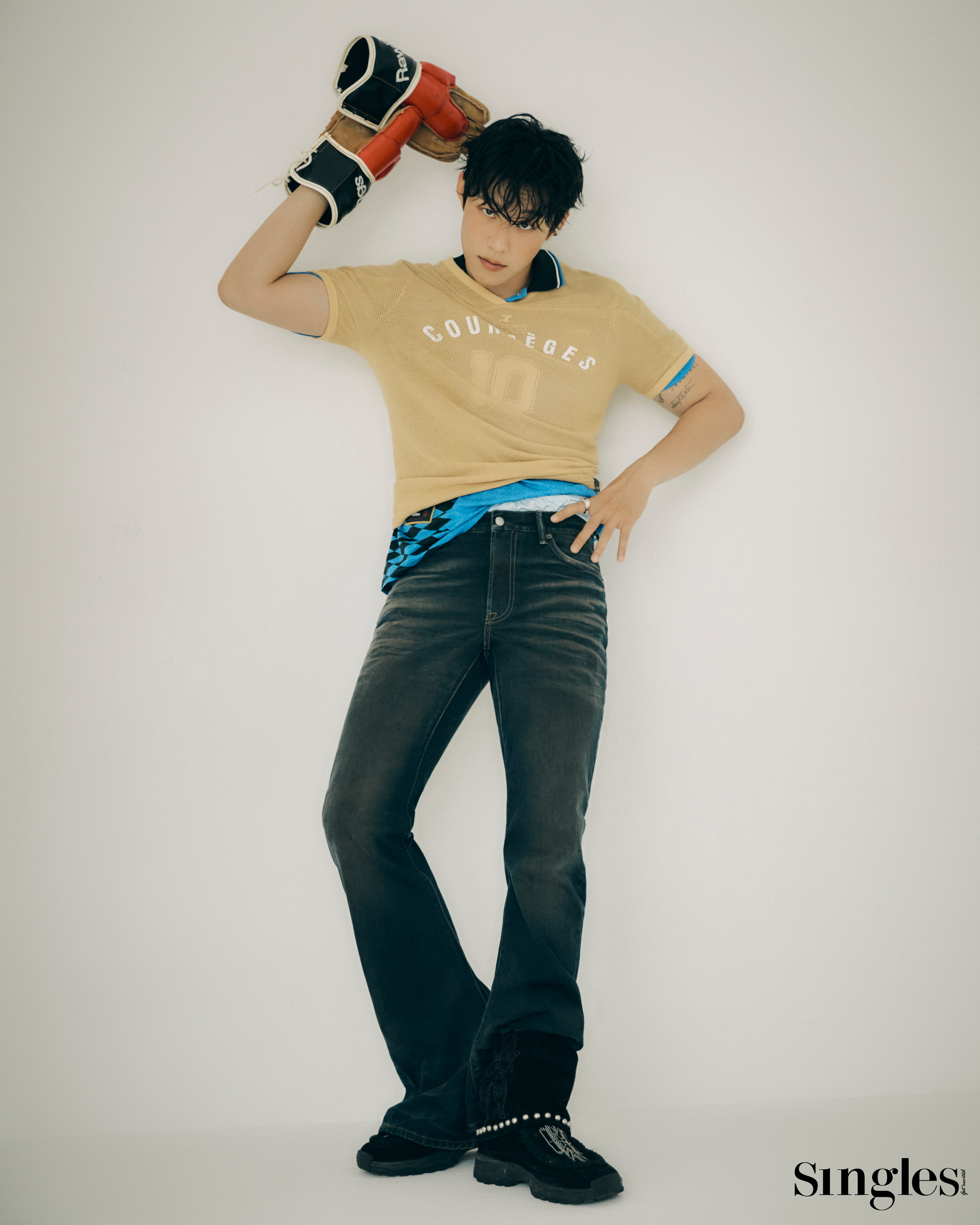 김성철의 싱글즈 화보. 노웨이아웃 김성철, 티라미수케이크 김성철, 김성철, 티라미수케이크,